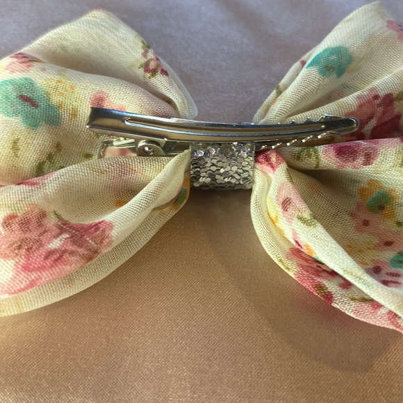 9/$50 Floral Hair Bow with Alligator Clip - Picture 3 of 6